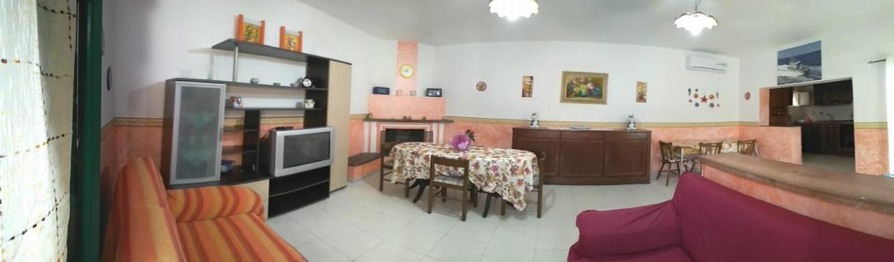 Casale Hibiscus Villa Santa Maria Del Focallo Eksteriør bilde